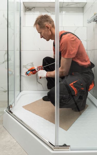 Cost of Shower Caulking Replacement in Bountiful